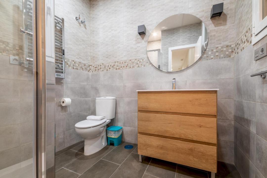 2 Bedrooms 1.5 Bathrooms Furnished - Justicia - Refurbished - Mintystay Madrid Exterior photo