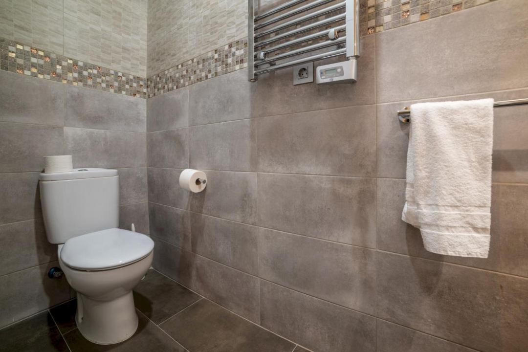 2 Bedrooms 1.5 Bathrooms Furnished - Justicia - Refurbished - Mintystay Madrid Exterior photo